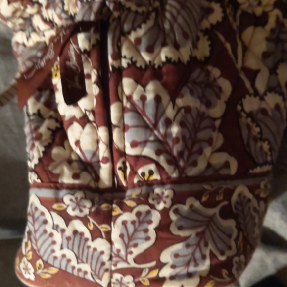 Vera Bradley drawstring purse - Picture 3 of 3